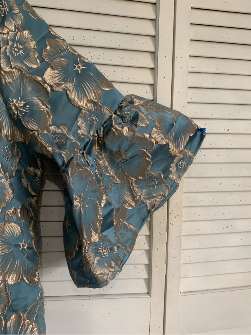 Gorgeous Teal Blue Moo Moo House Dress Embossed With Rose Gold Flowers Ruffled - Picture 4 of 6